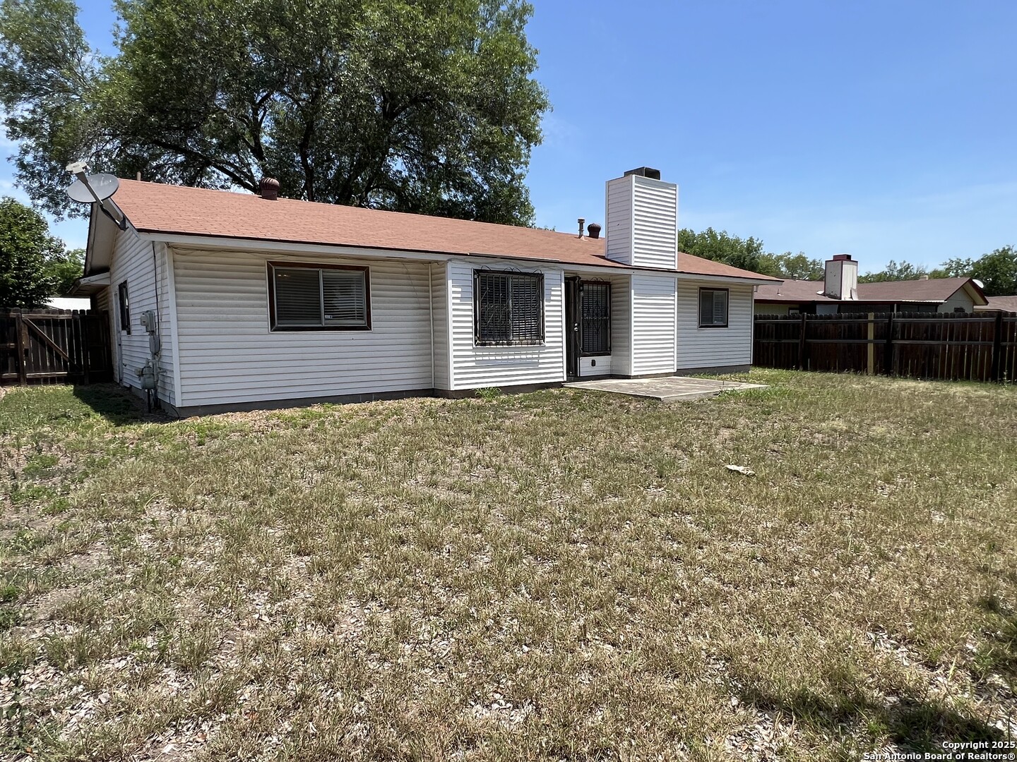 5806 Tree View