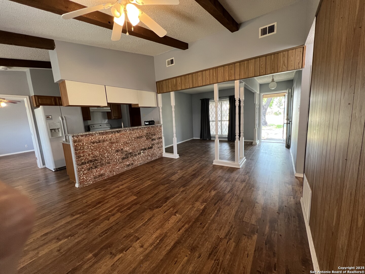 5806 Tree View