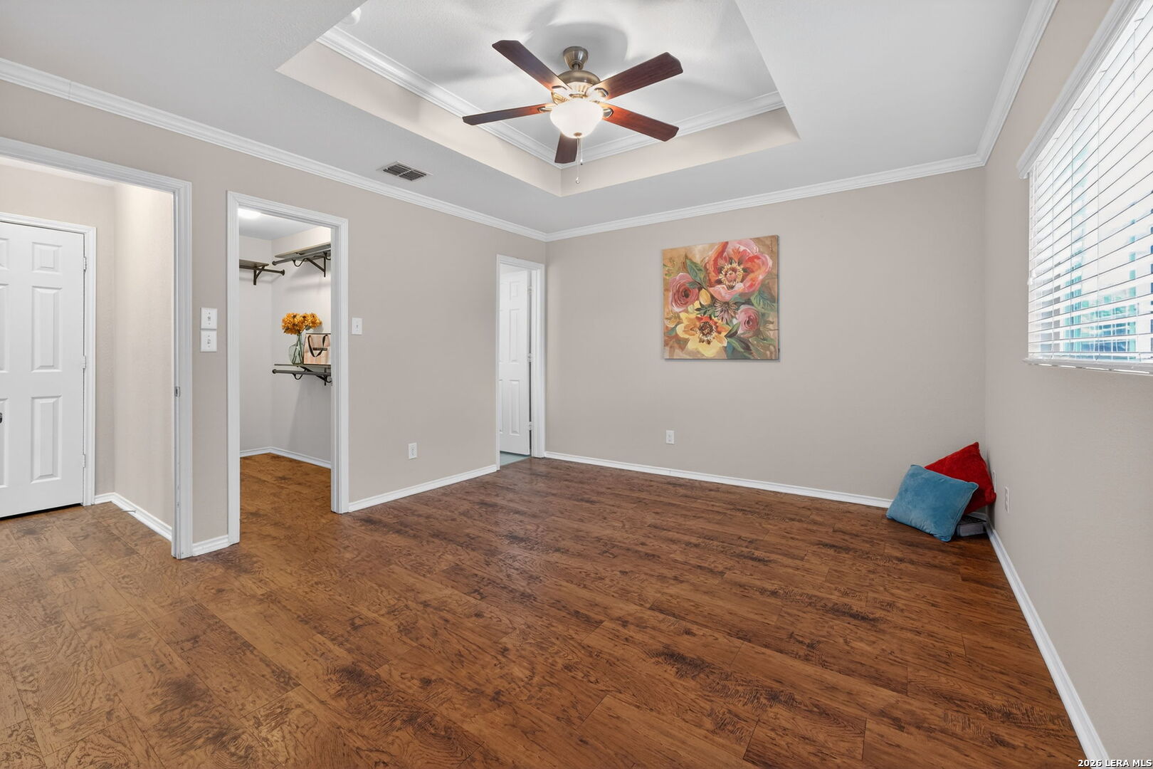 25011 Longbranch