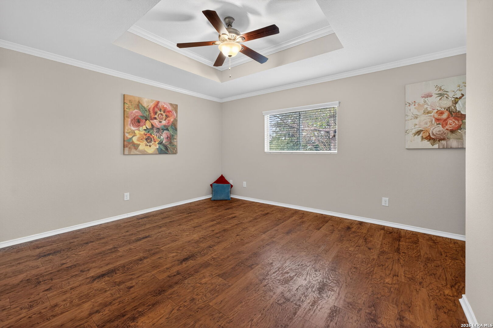 25011 Longbranch