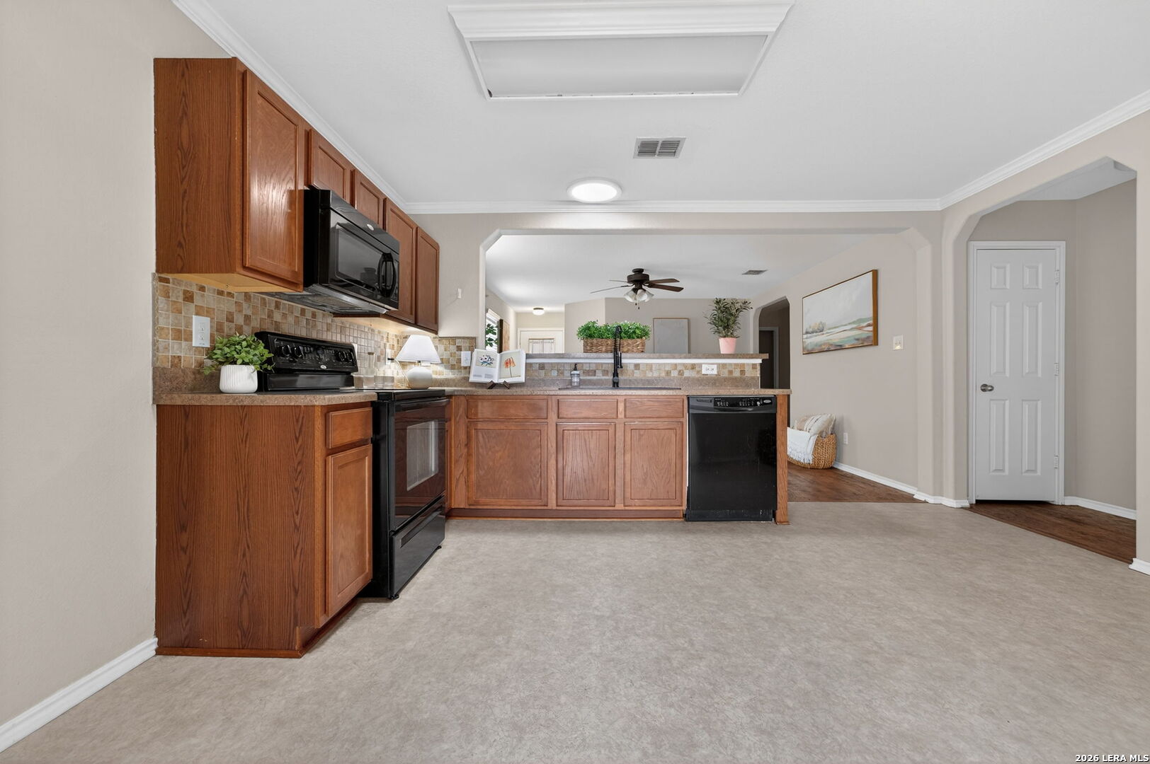 25011 Longbranch