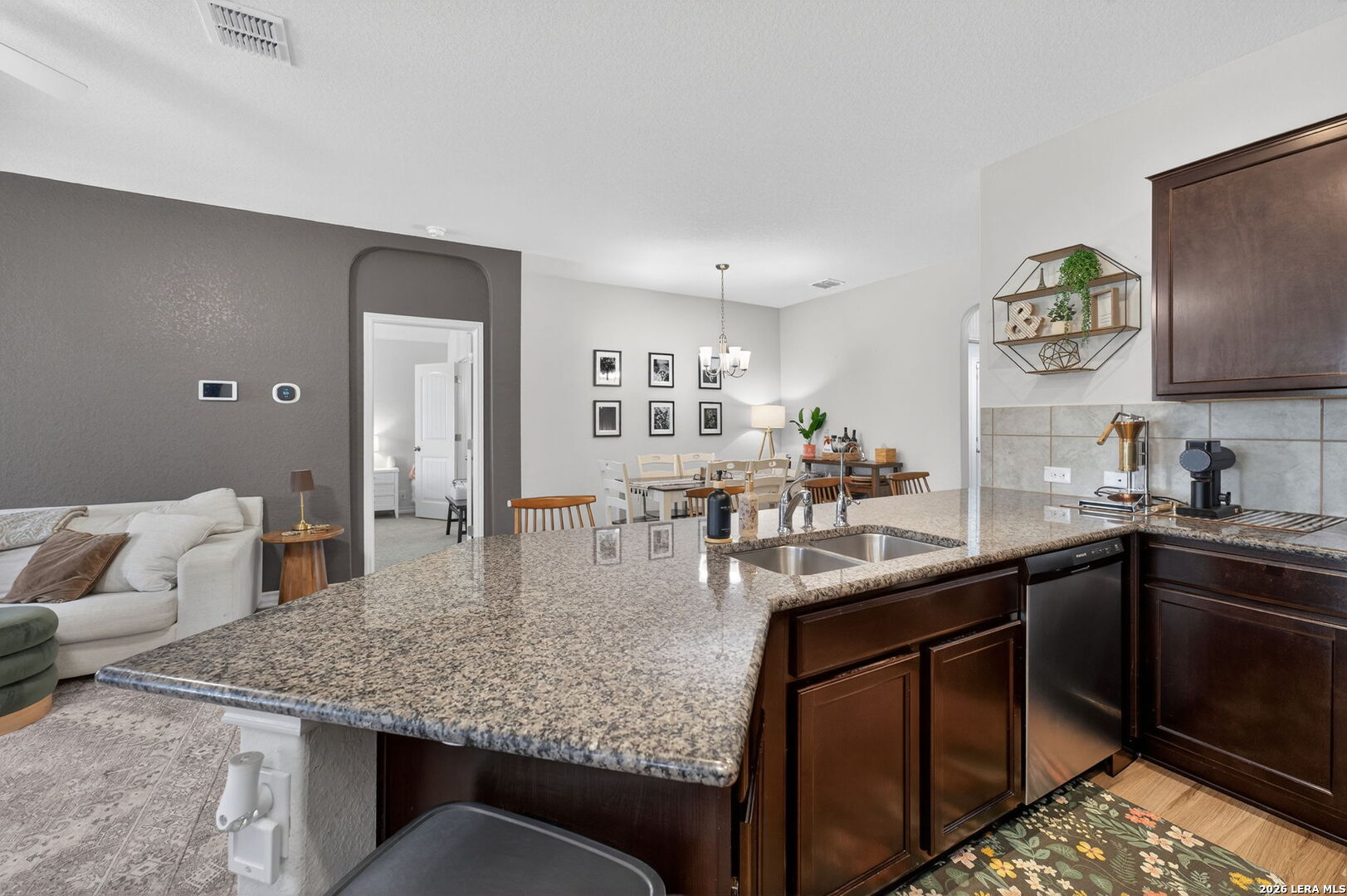8951 Taylor Grove
