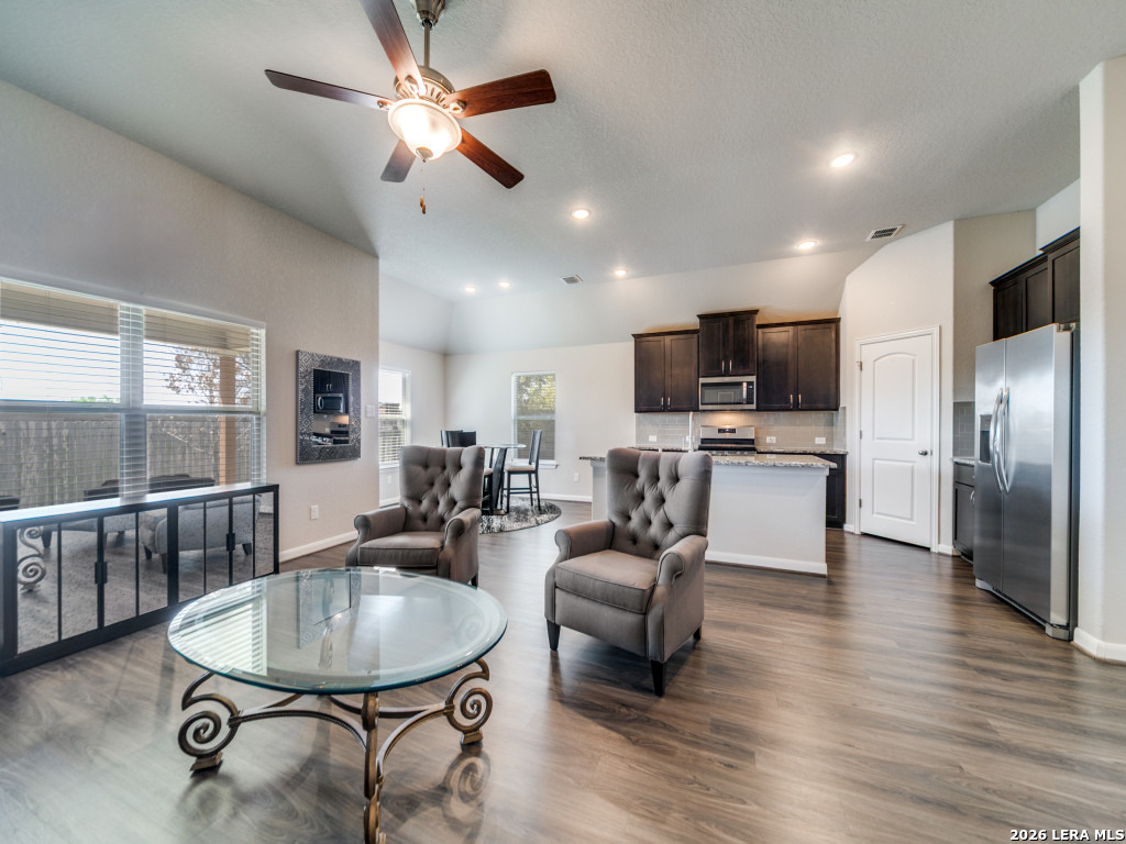 205 Parkview