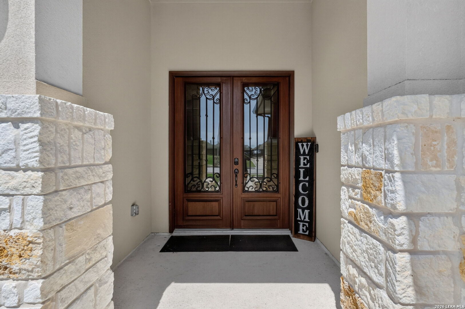 7118 DELAINE PARK