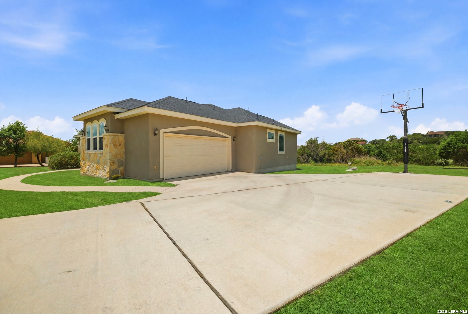 124 Merlin Ct