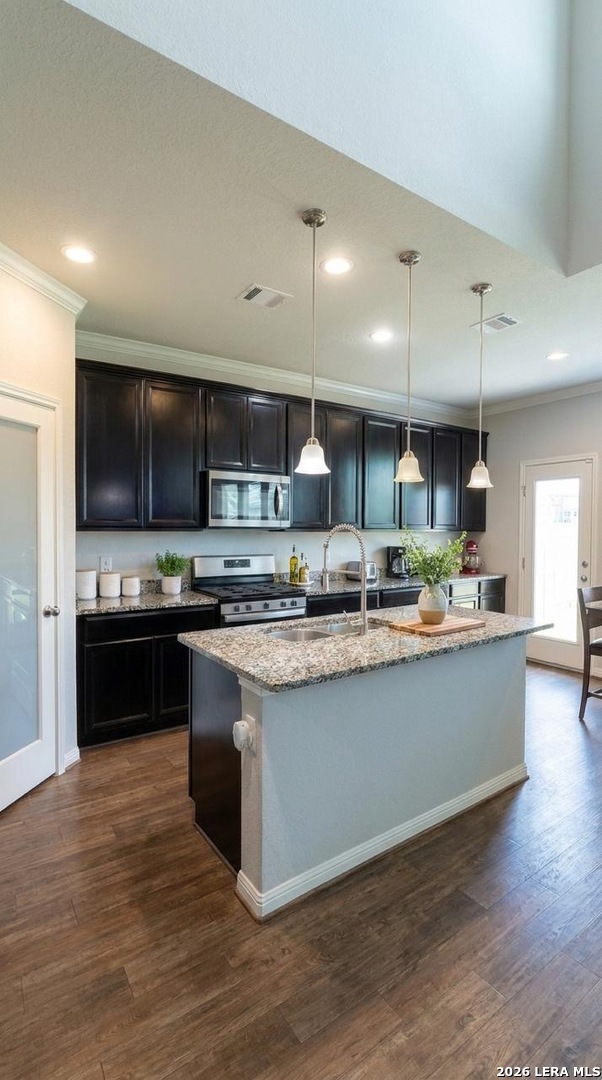 2107 NELLE WAY