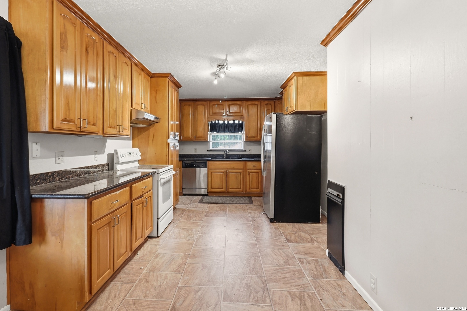 407 MONTPELIER DR