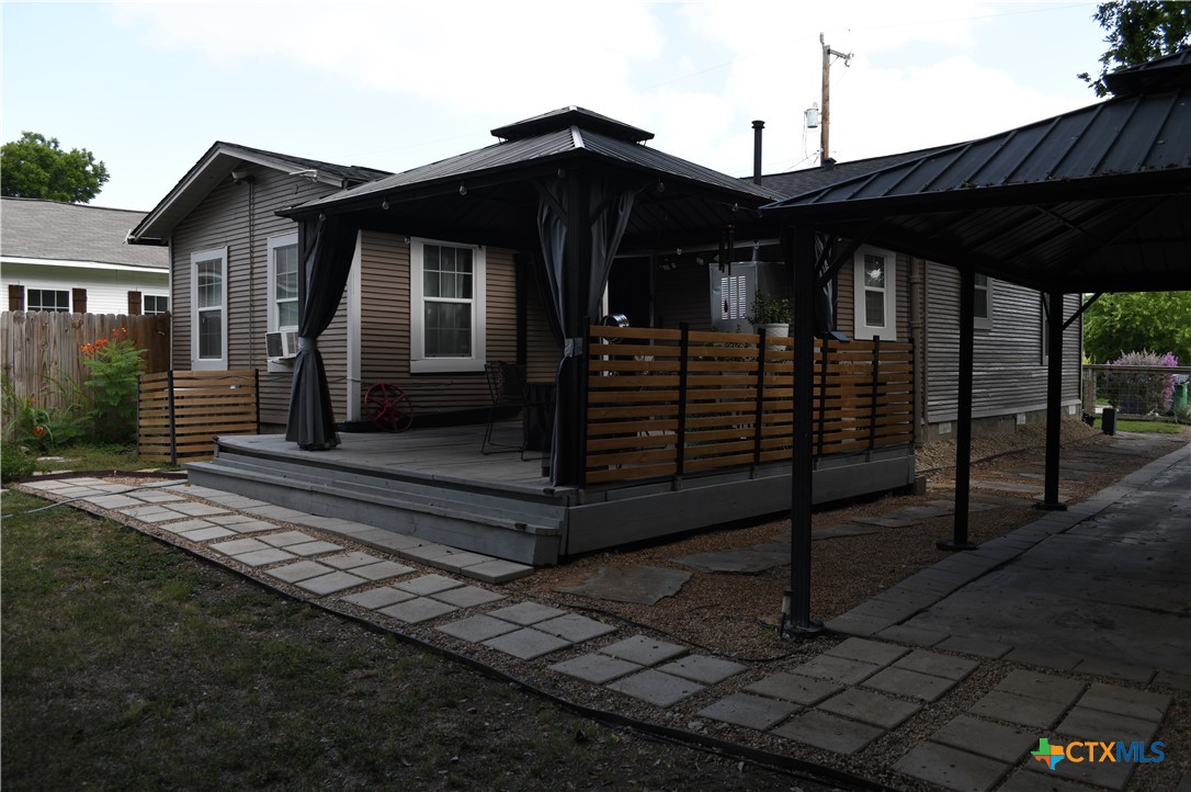 834 Potomac