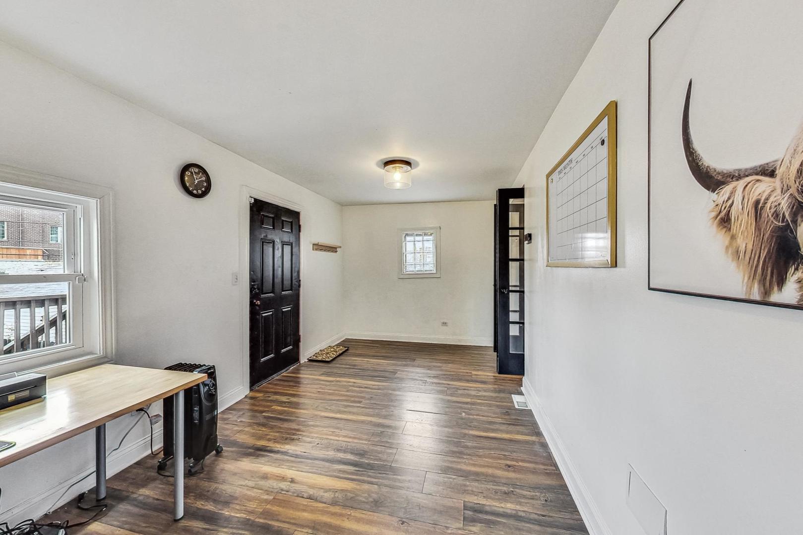 3442 S Prairie Avenue