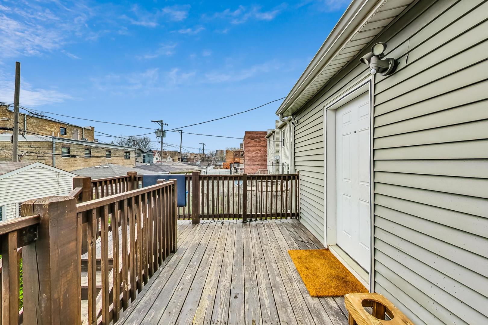 3442 S Prairie Avenue