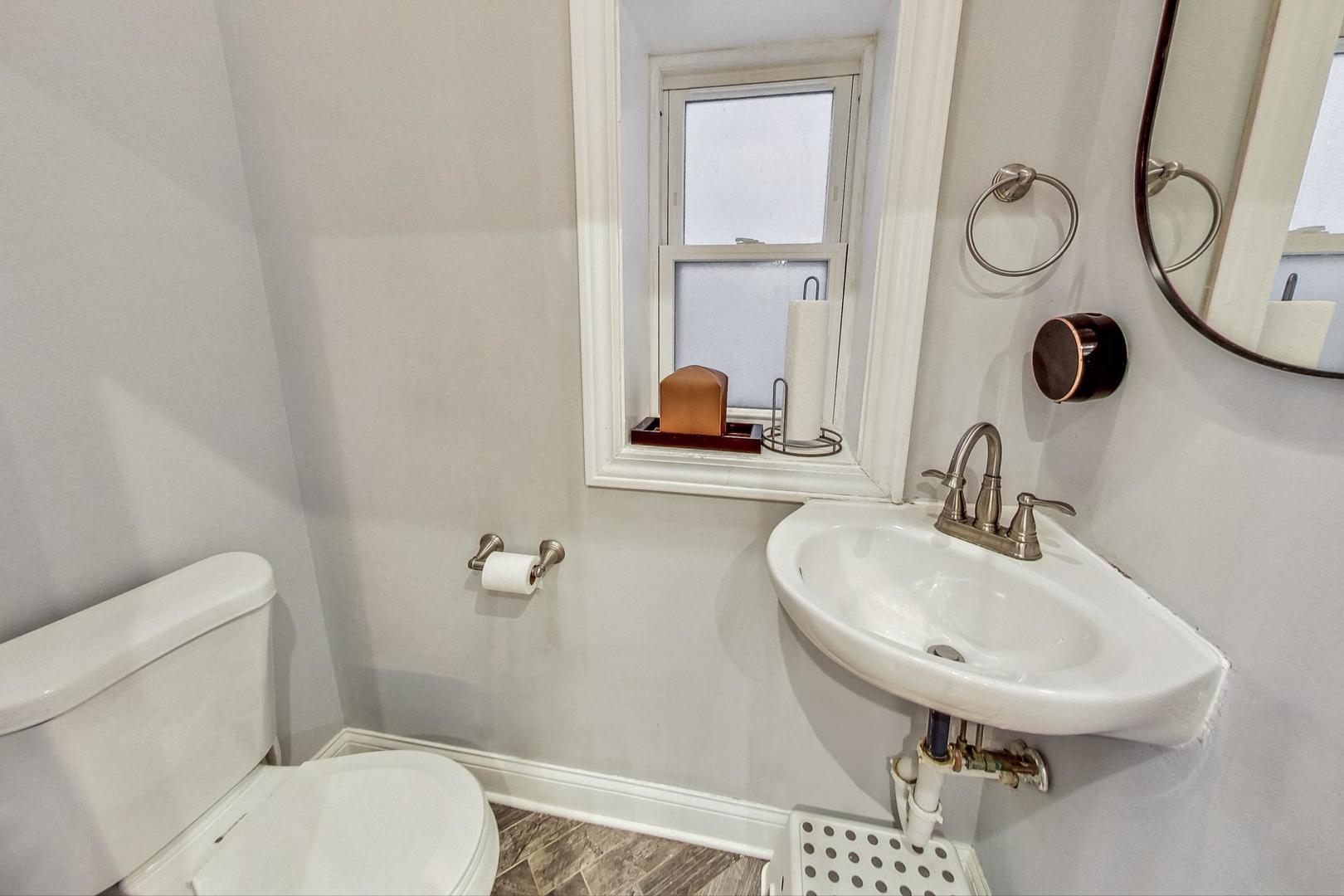 3442 S Prairie Avenue