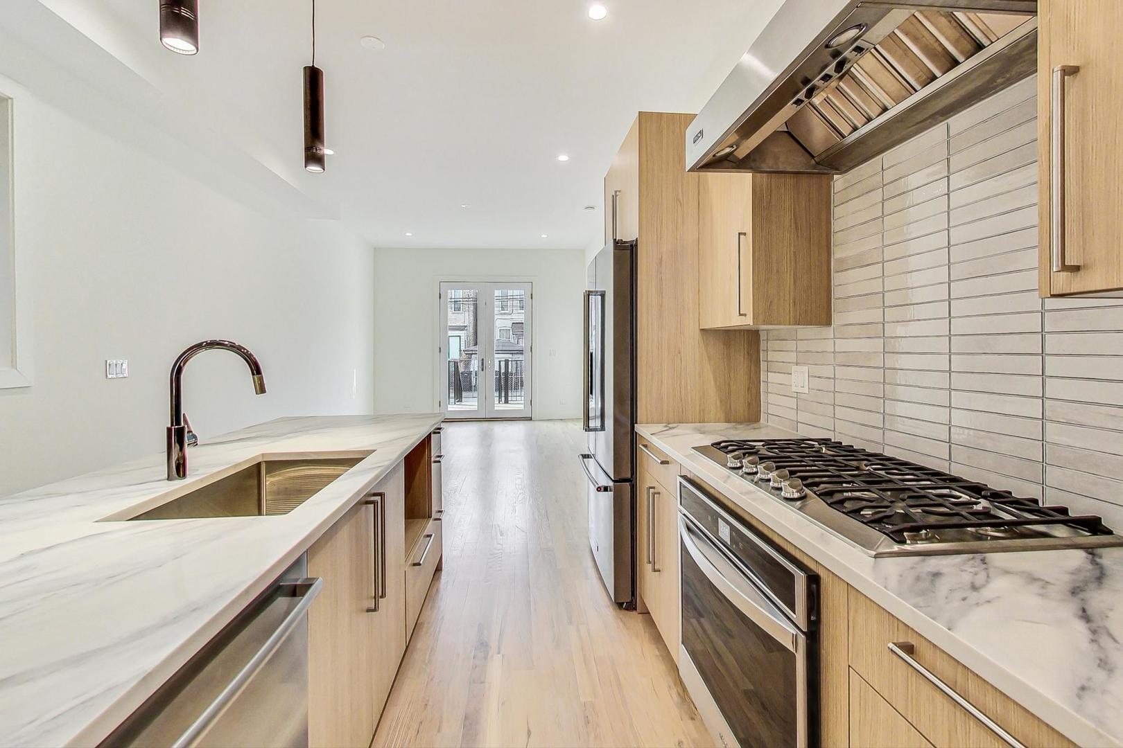 4734 S Langley Avenue