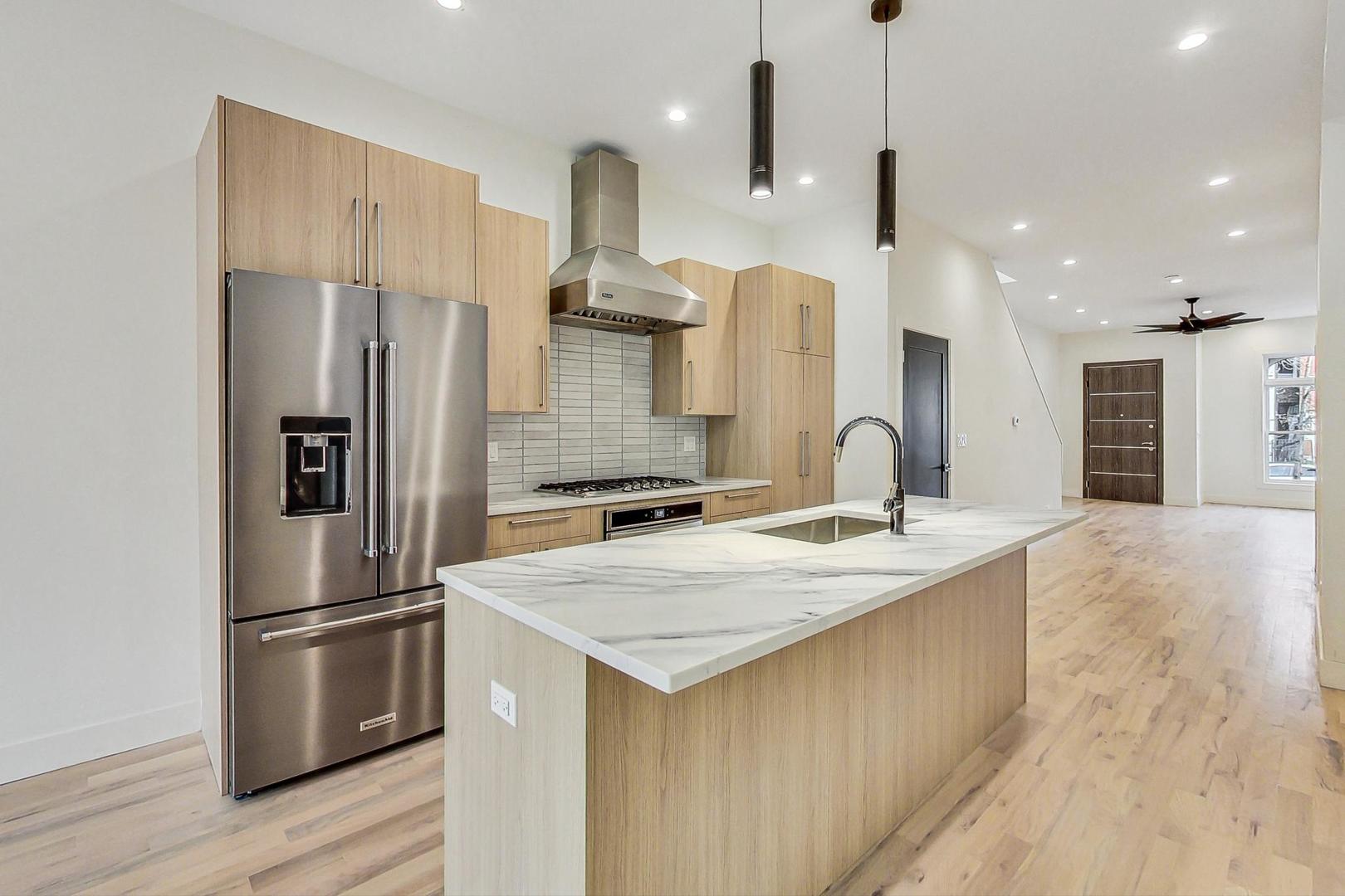 4734 S Langley Avenue