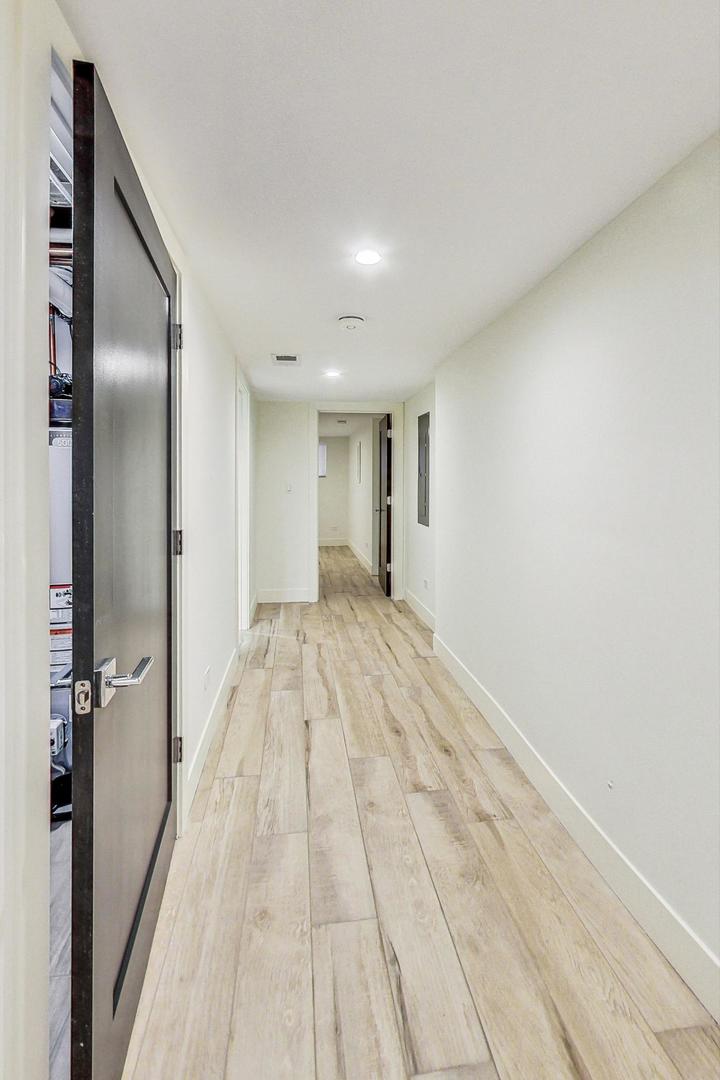 4734 S Langley Avenue