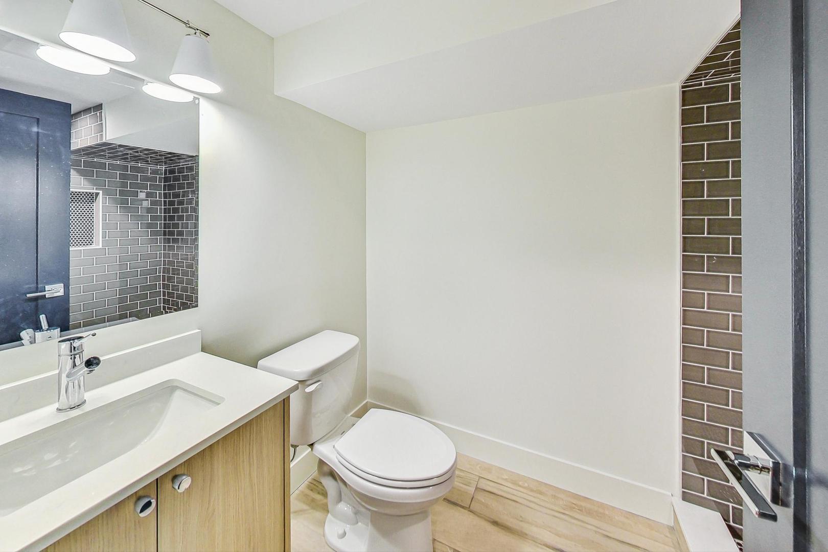 4734 S Langley Avenue