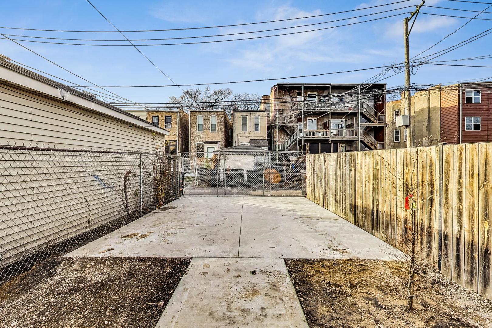 4734 S Langley Avenue