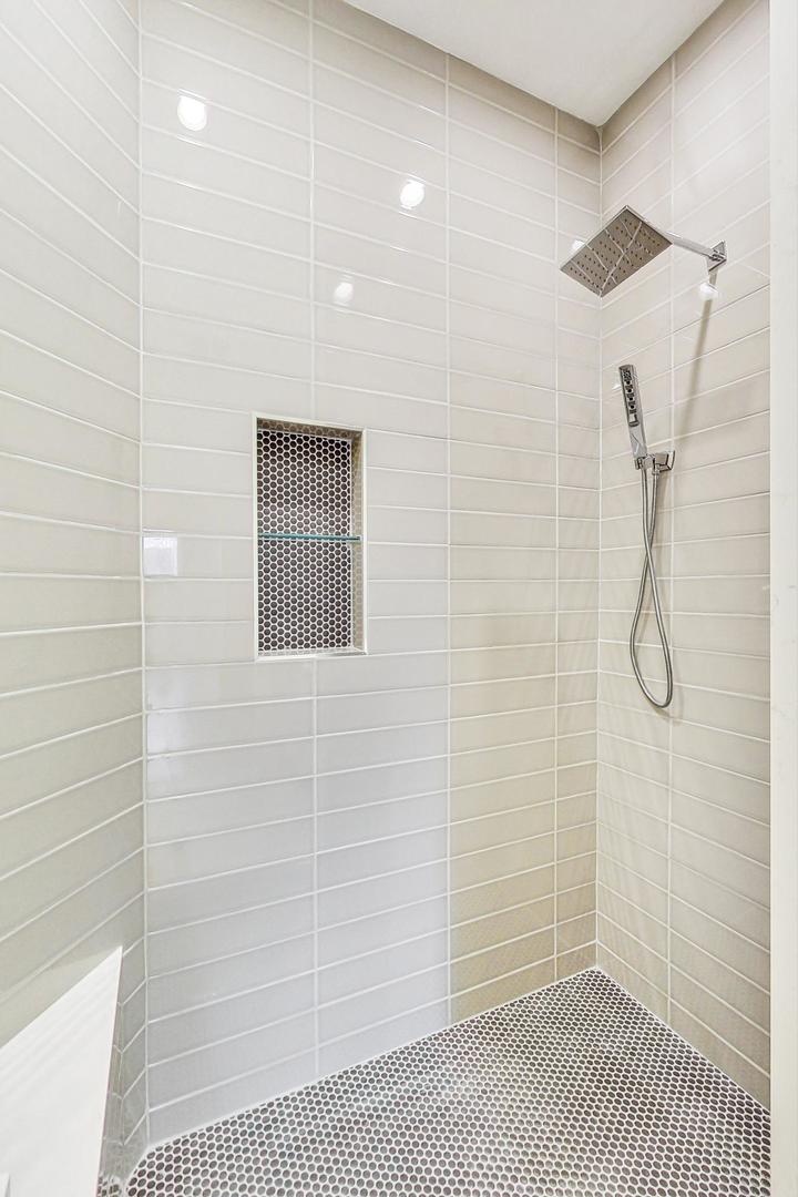 4734 S Langley Avenue