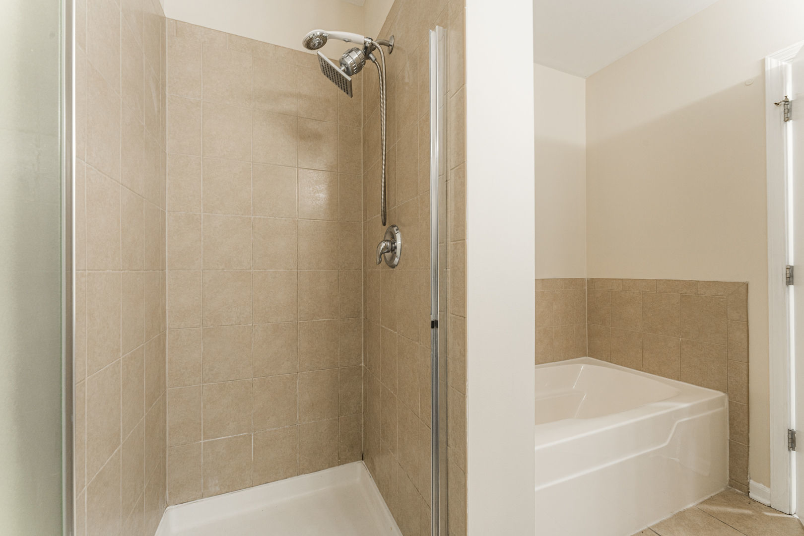 1650 Riverwoods Drive Unit: 206