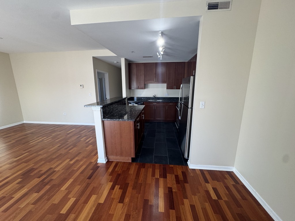 1650 Riverwoods Drive Unit: 206