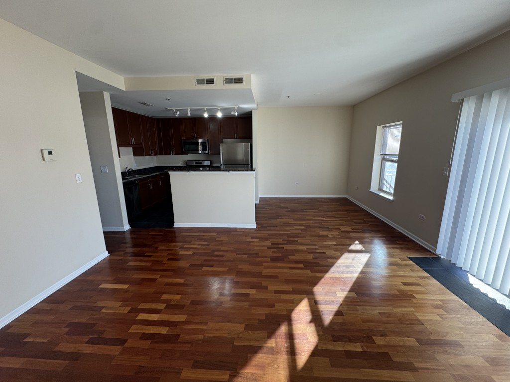 1650 Riverwoods Drive Unit: 206