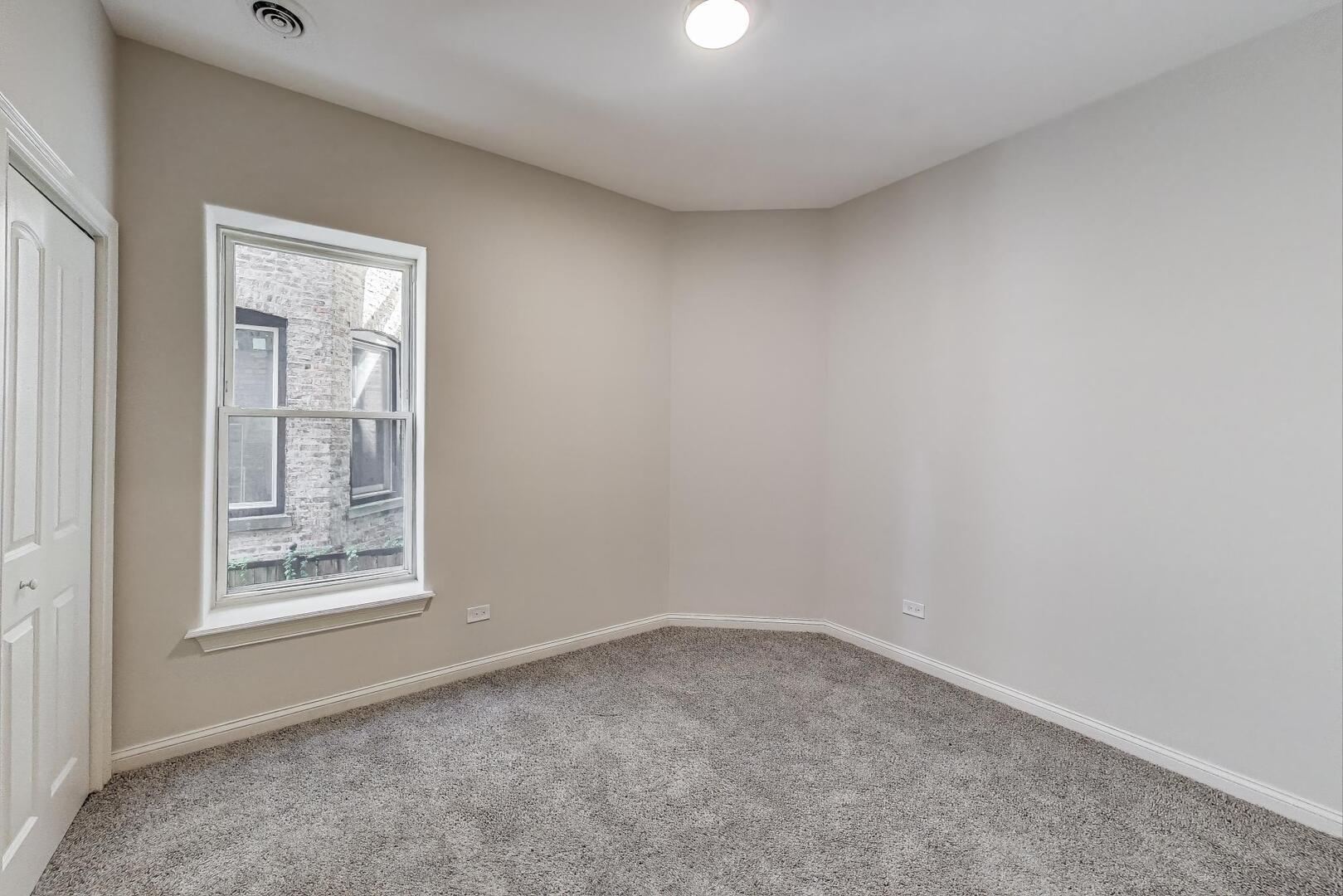 6318 S Greenwood Avenue Unit: 1