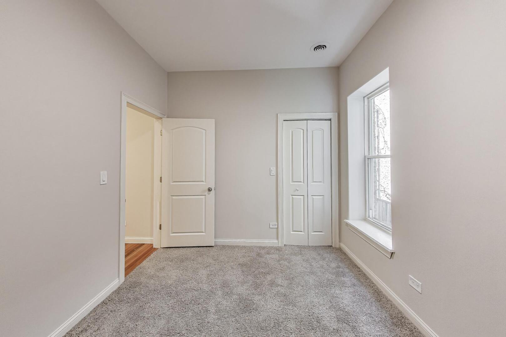 6318 S Greenwood Avenue Unit: 1