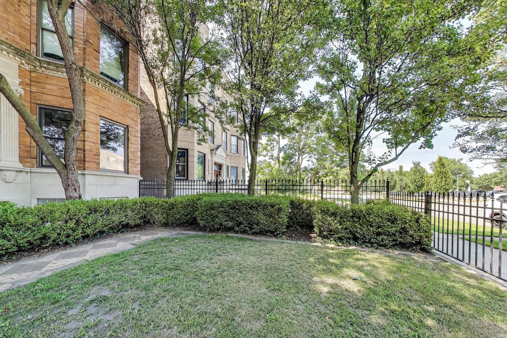 6318 S Greenwood Avenue Unit: 1