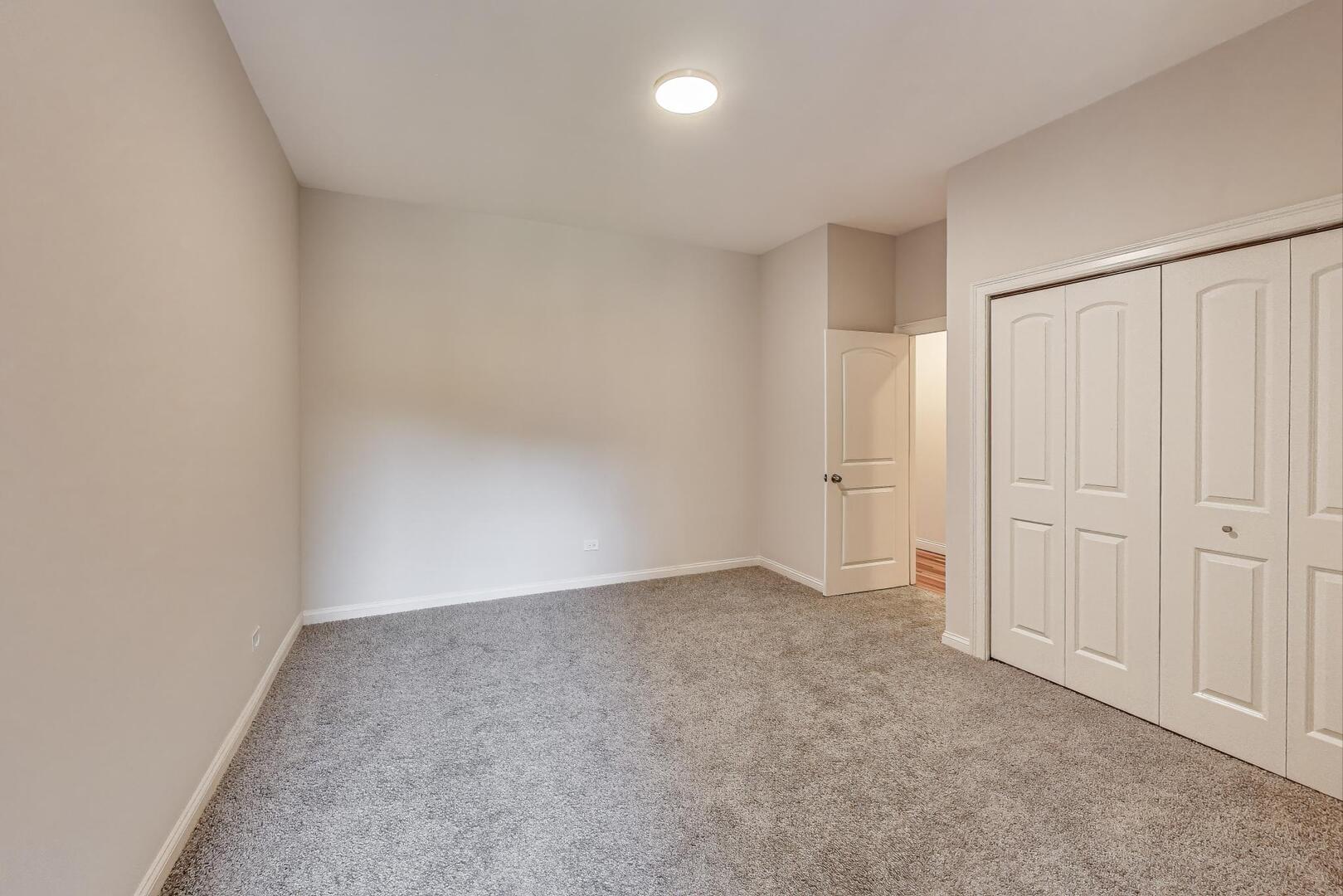 6318 S Greenwood Avenue Unit: 1