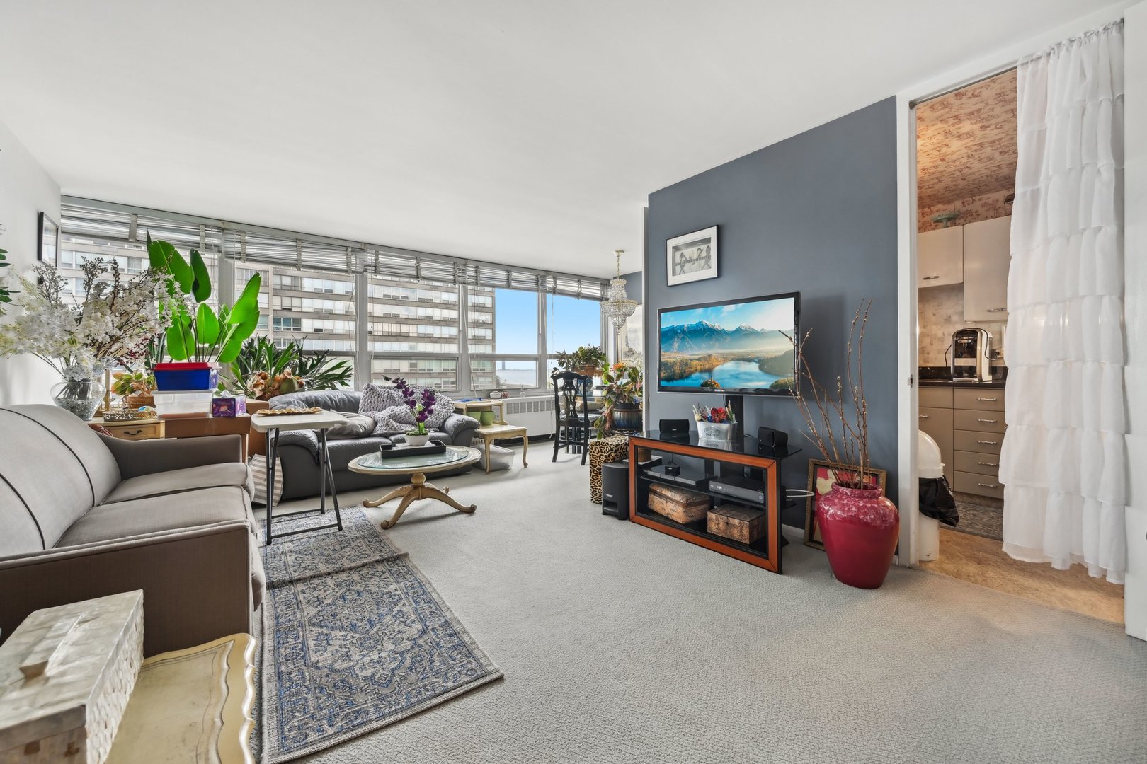 4800 S Chicago Beach Drive Unit: 702S