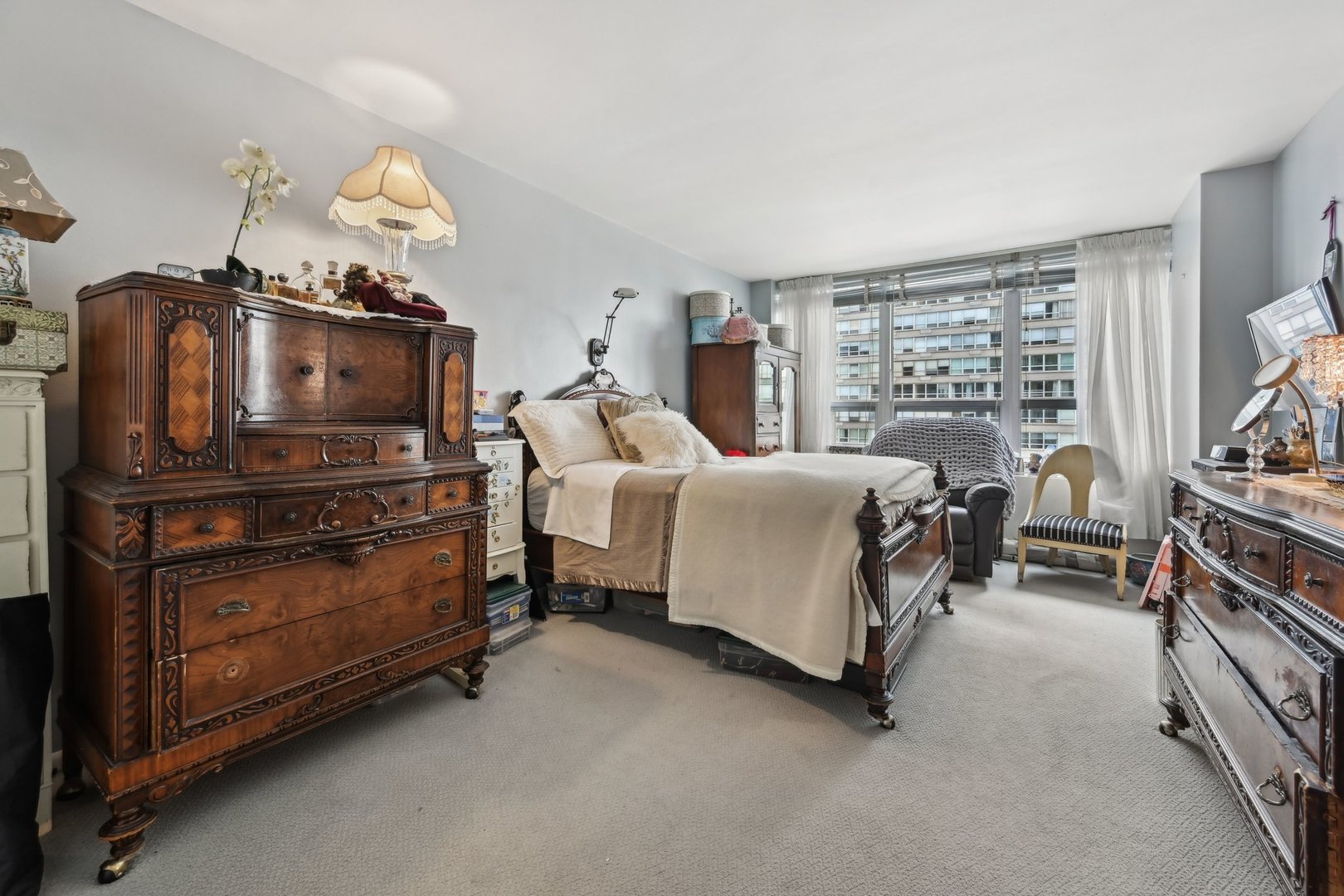 4800 S Chicago Beach Drive Unit: 702S