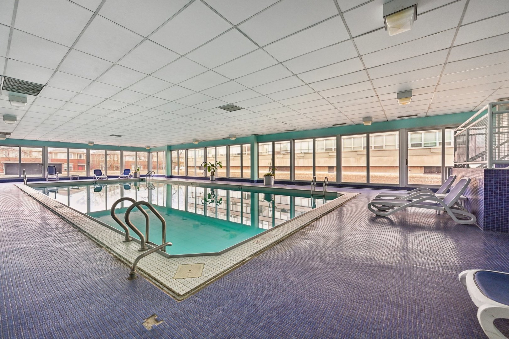 4800 S Chicago Beach Drive Unit: 702S