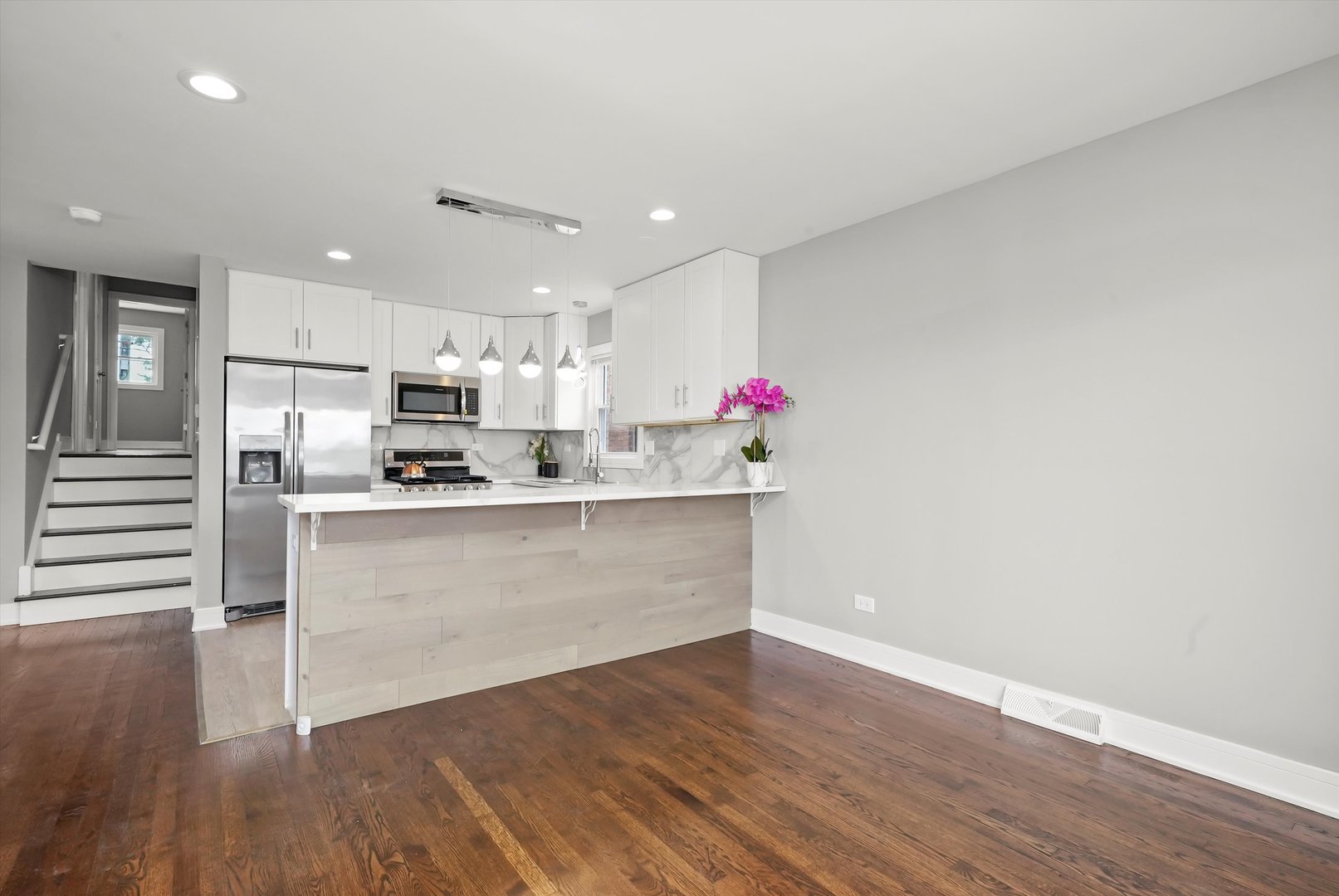 11517 S Ashland Avenue