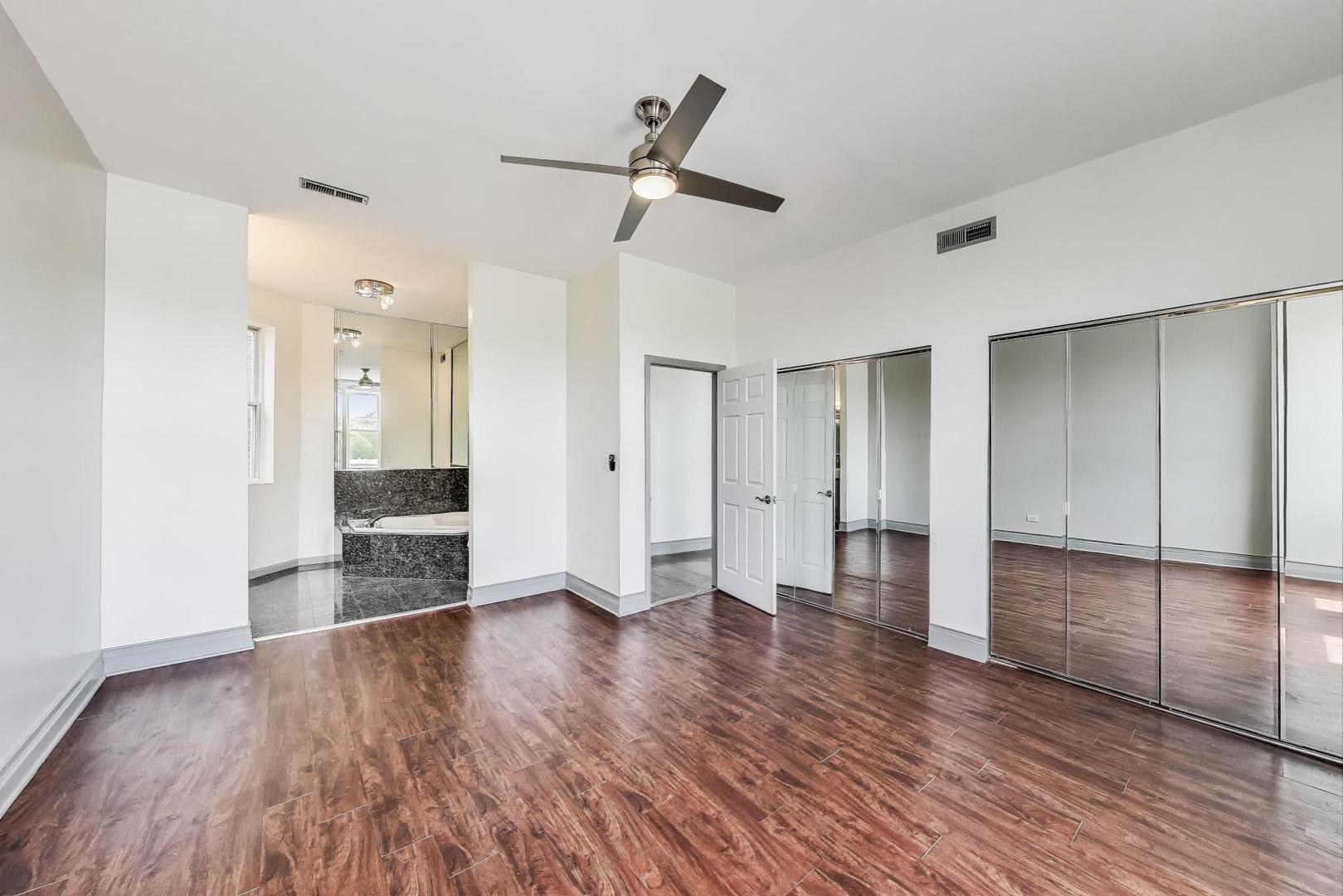 737 E 50th Street Unit: 4