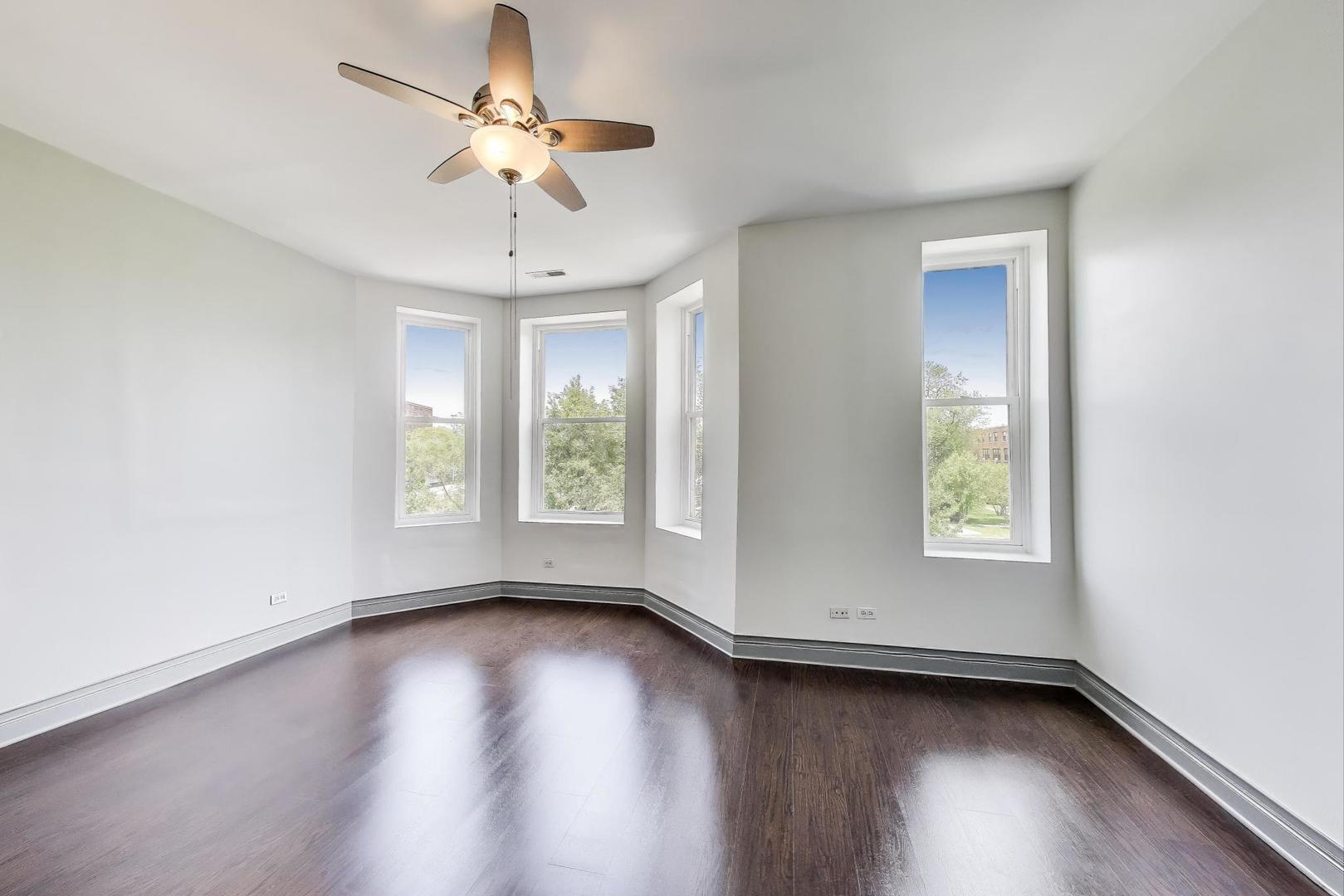 737 E 50th Street Unit: 4