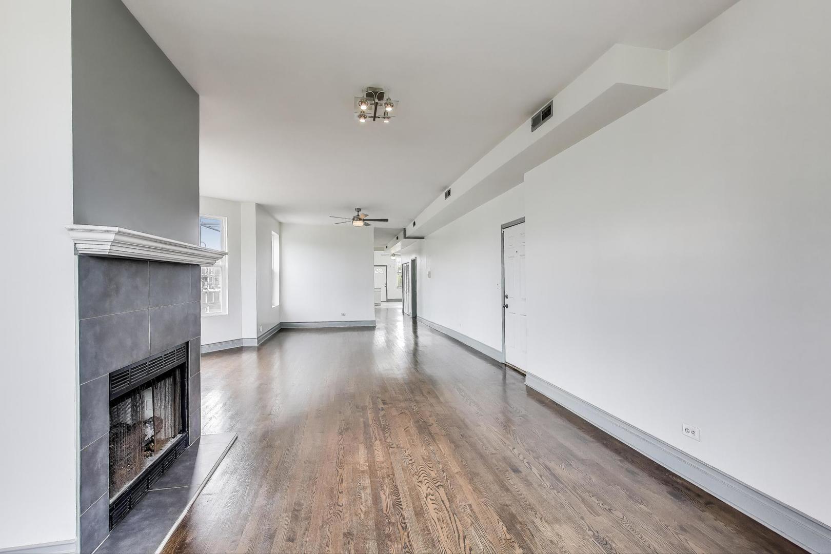 737 E 50th Street Unit: 4