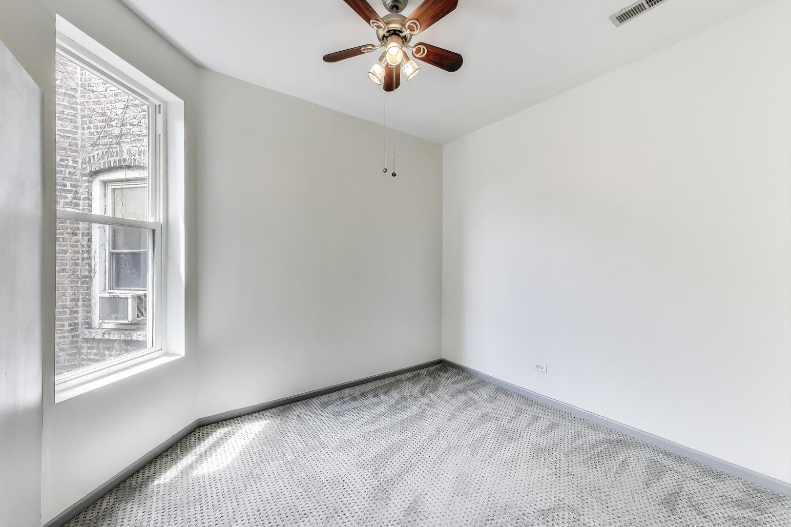 737 E 50th Street Unit: 4