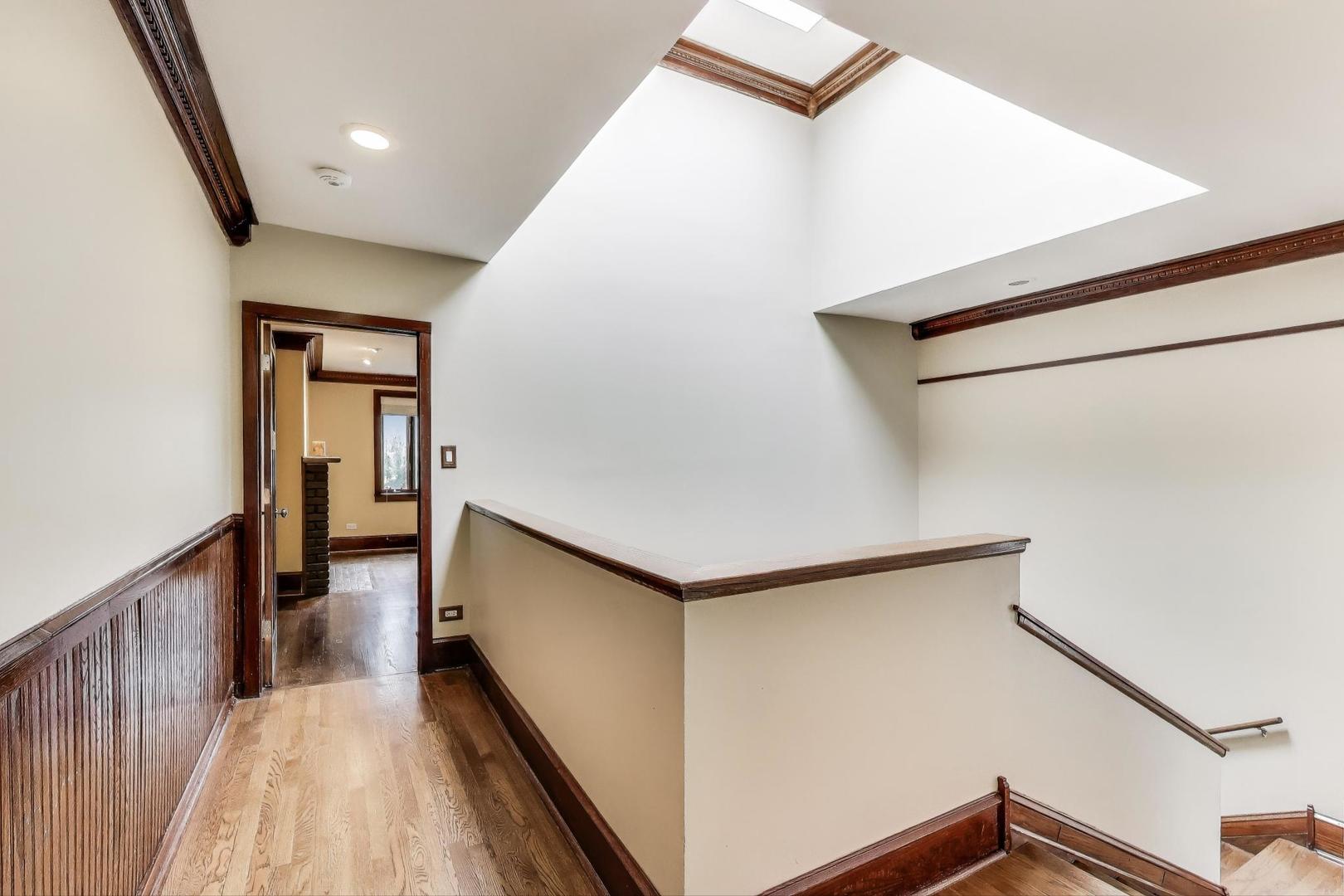 3215 S Calumet Avenue