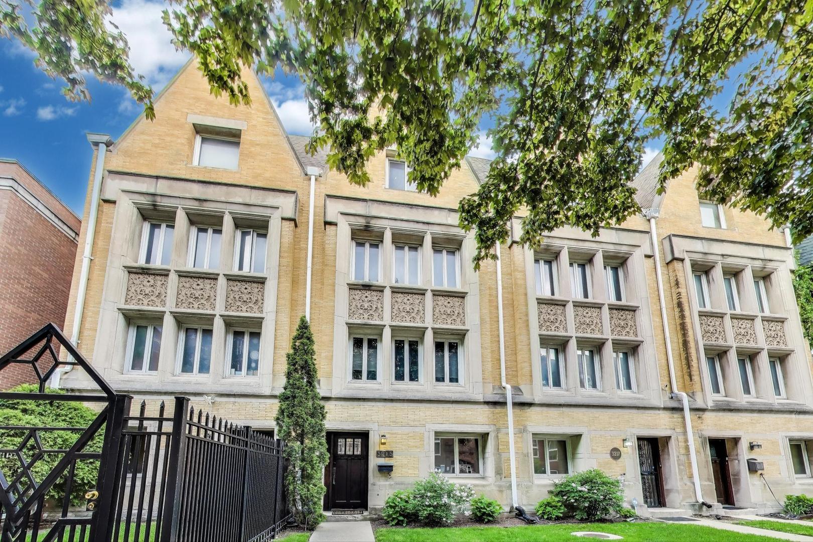 3215 S Calumet Avenue