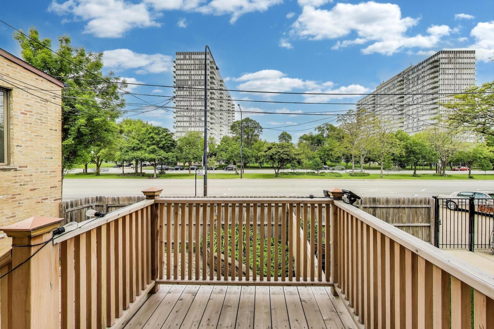 3215 S Calumet Avenue