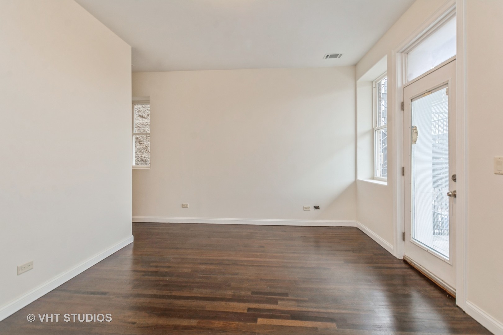 6320 S Greenwood Avenue Unit: 2