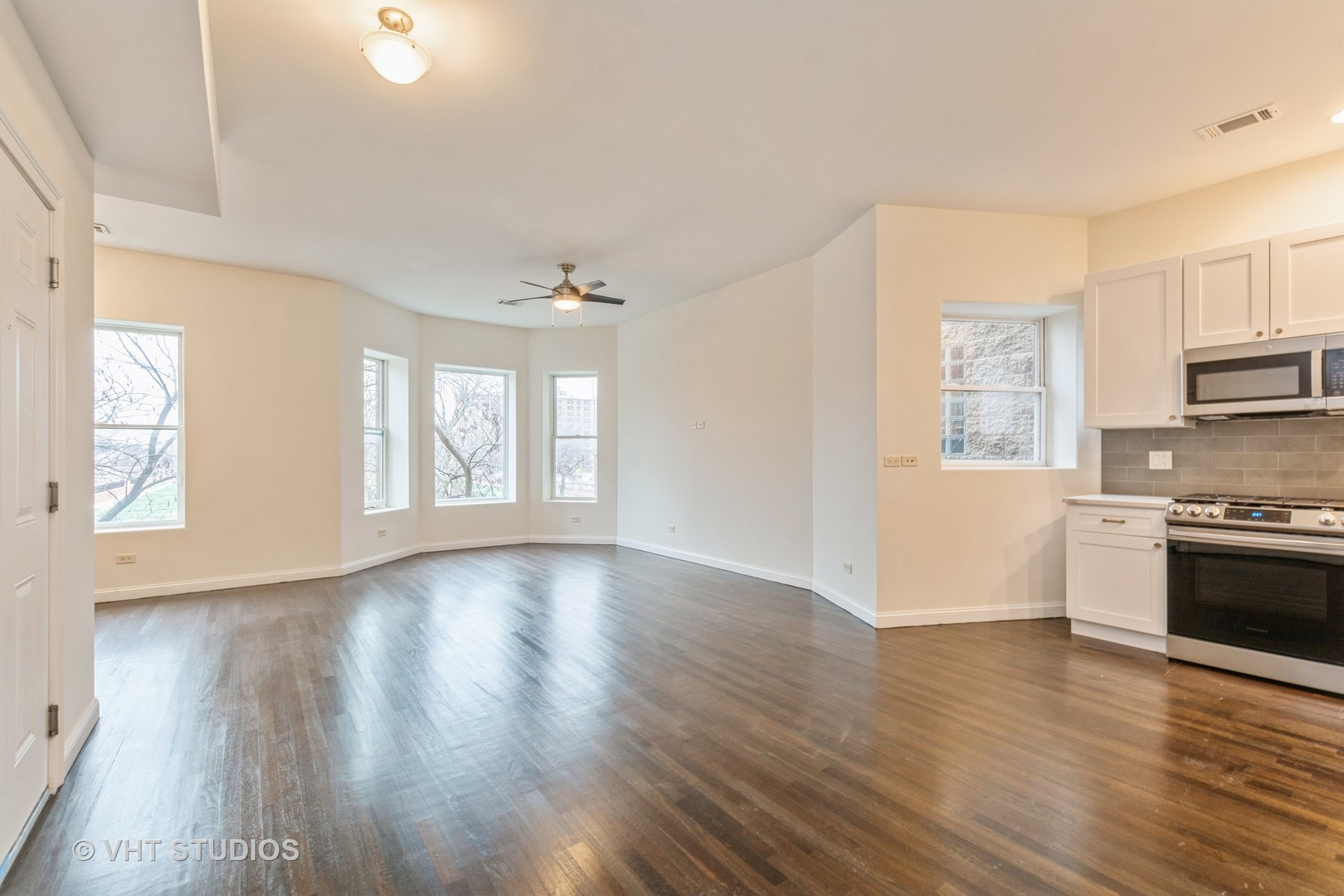 6320 S Greenwood Avenue Unit: 2