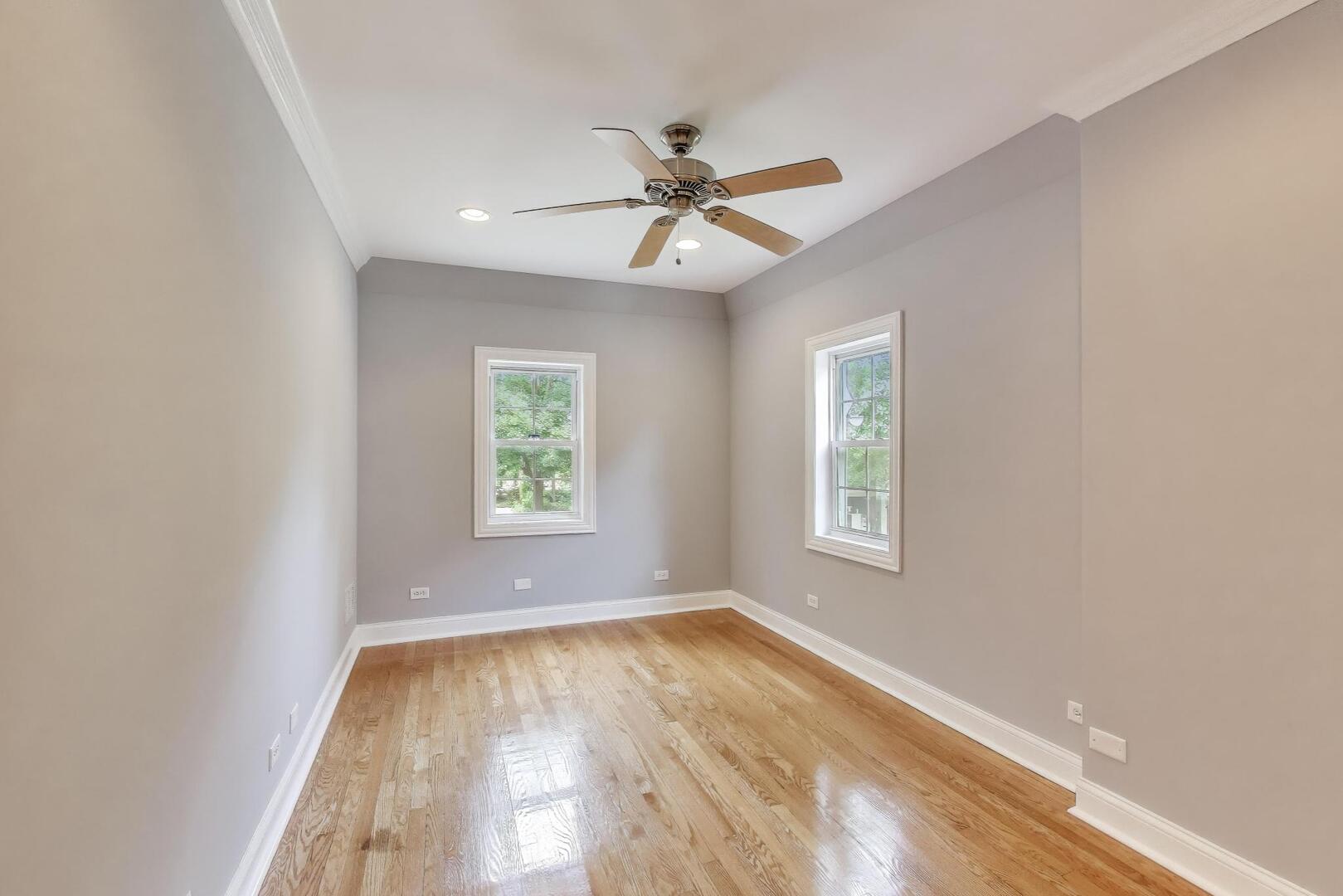 9340 S Vanderpoel Avenue