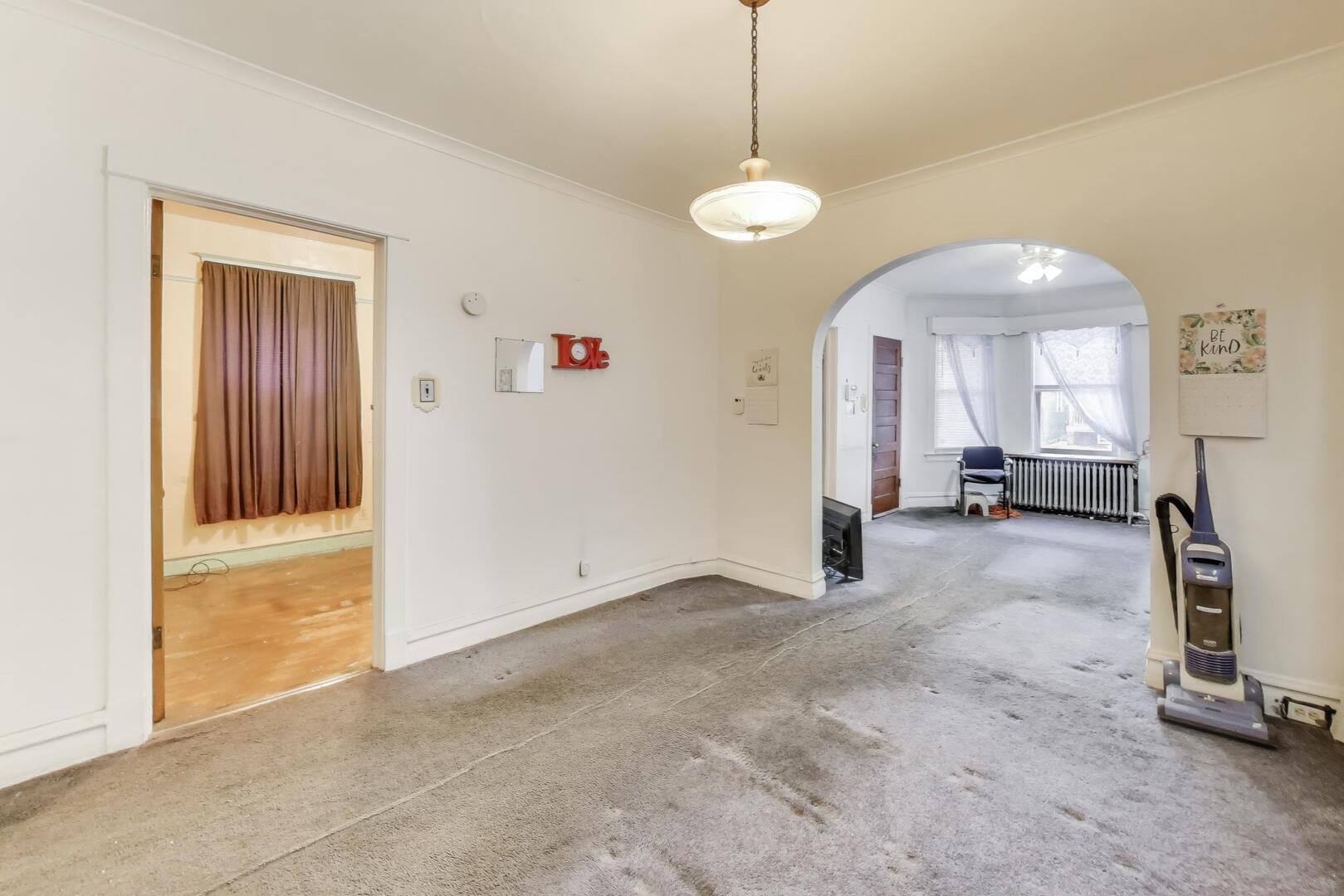 948 N Trumbull Avenue