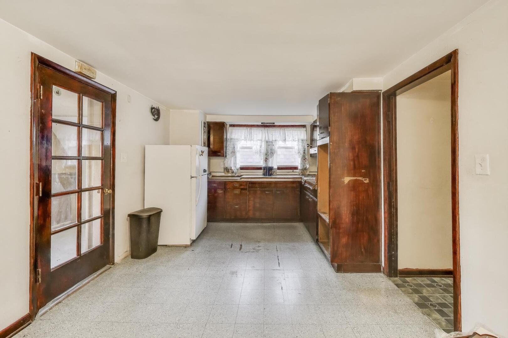 948 N Trumbull Avenue