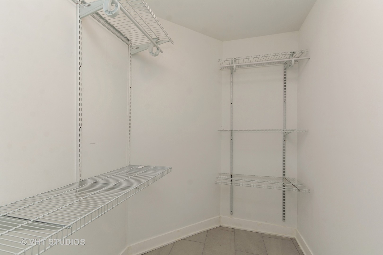 6320 S Greenwood Avenue Unit: G