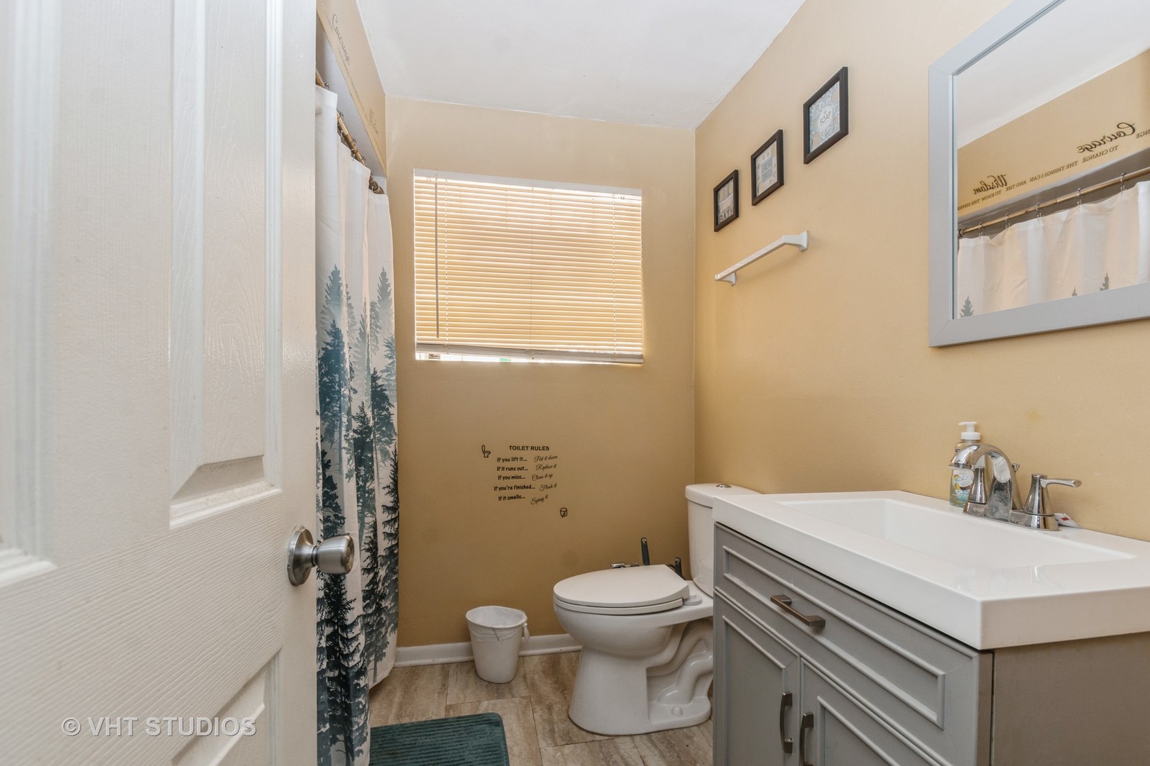 13937 S School Street