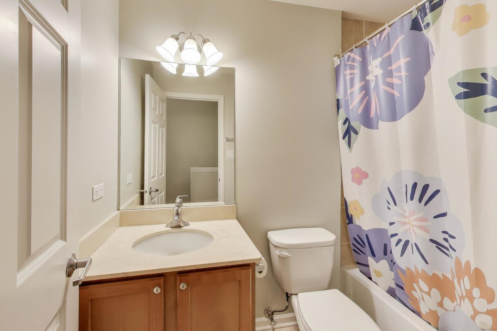 4926 S Drexel Boulevard Unit: C