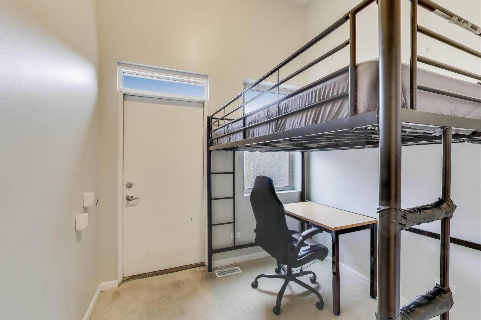 4926 S Drexel Boulevard Unit: C