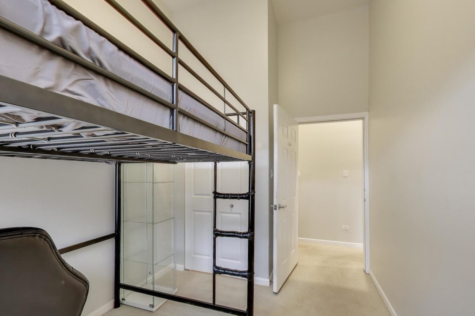 4926 S Drexel Boulevard Unit: C