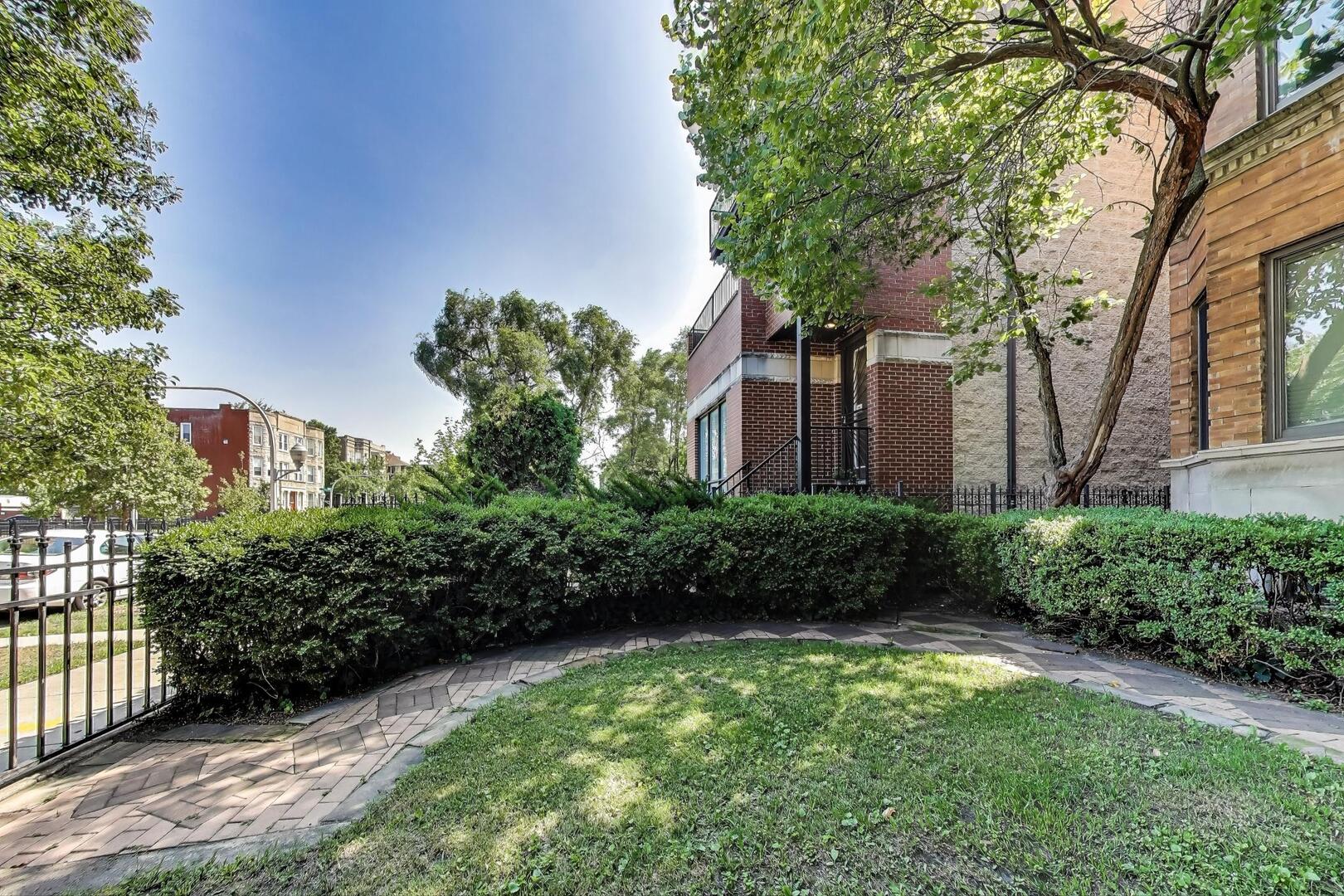 6318 S Greenwood Avenue Unit: 3